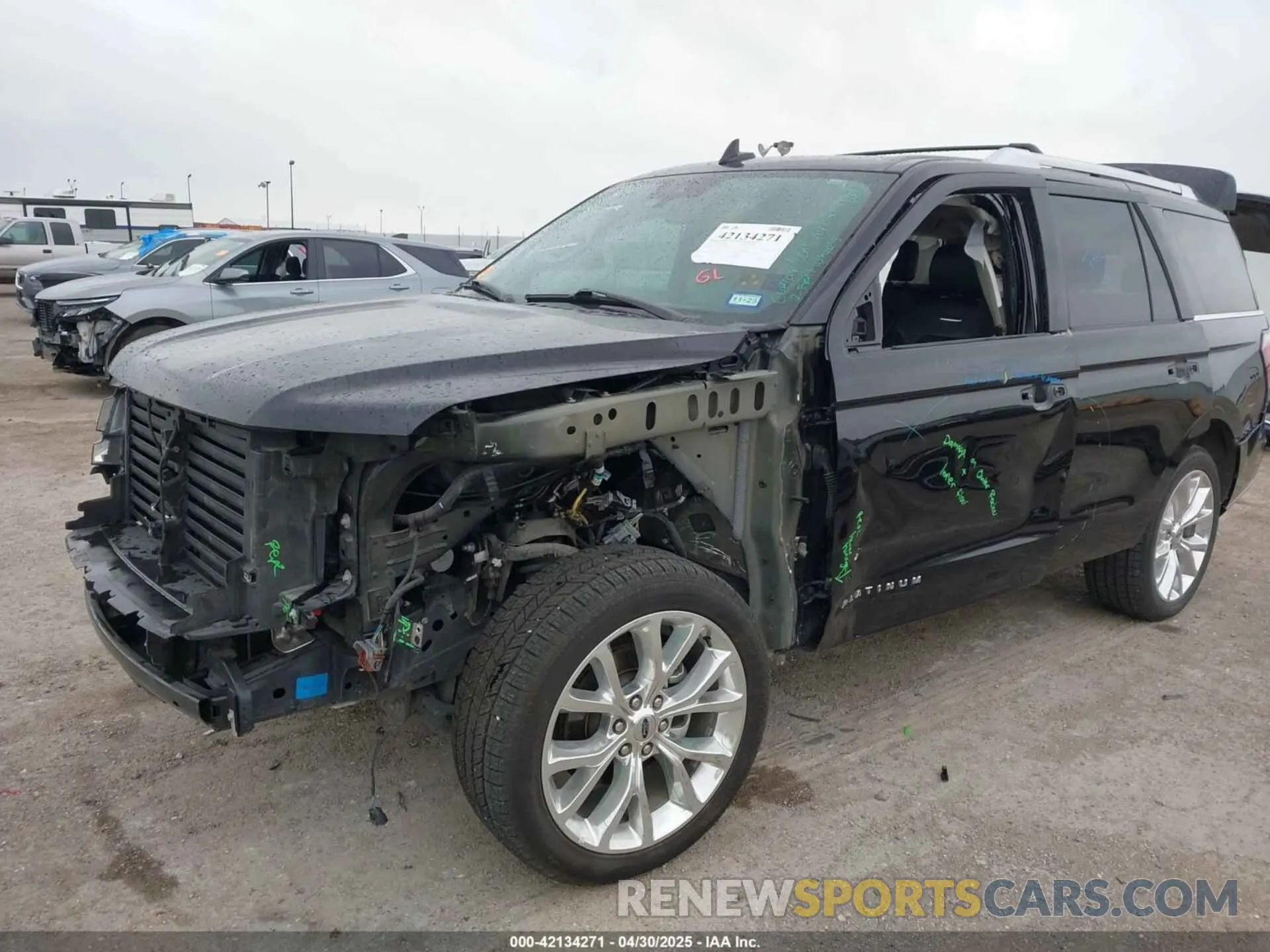 6 Photograph of a damaged car 1FMJU1LT1KEA23423 FORD EXPEDITION 2019