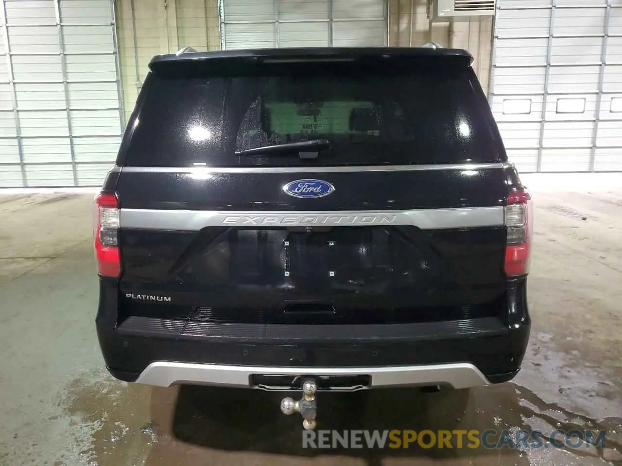 6 Photograph of a damaged car 1FMJU1MT1KEA75424 FORD EXPEDITION 2019