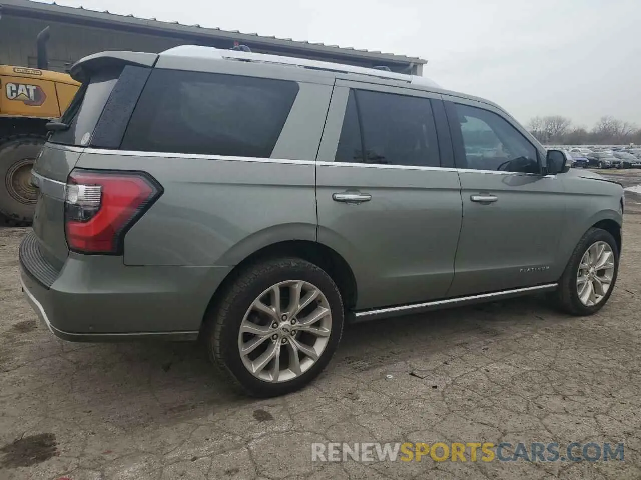 3 Photograph of a damaged car 1FMJU1MT5KEA30308 FORD EXPEDITION 2019