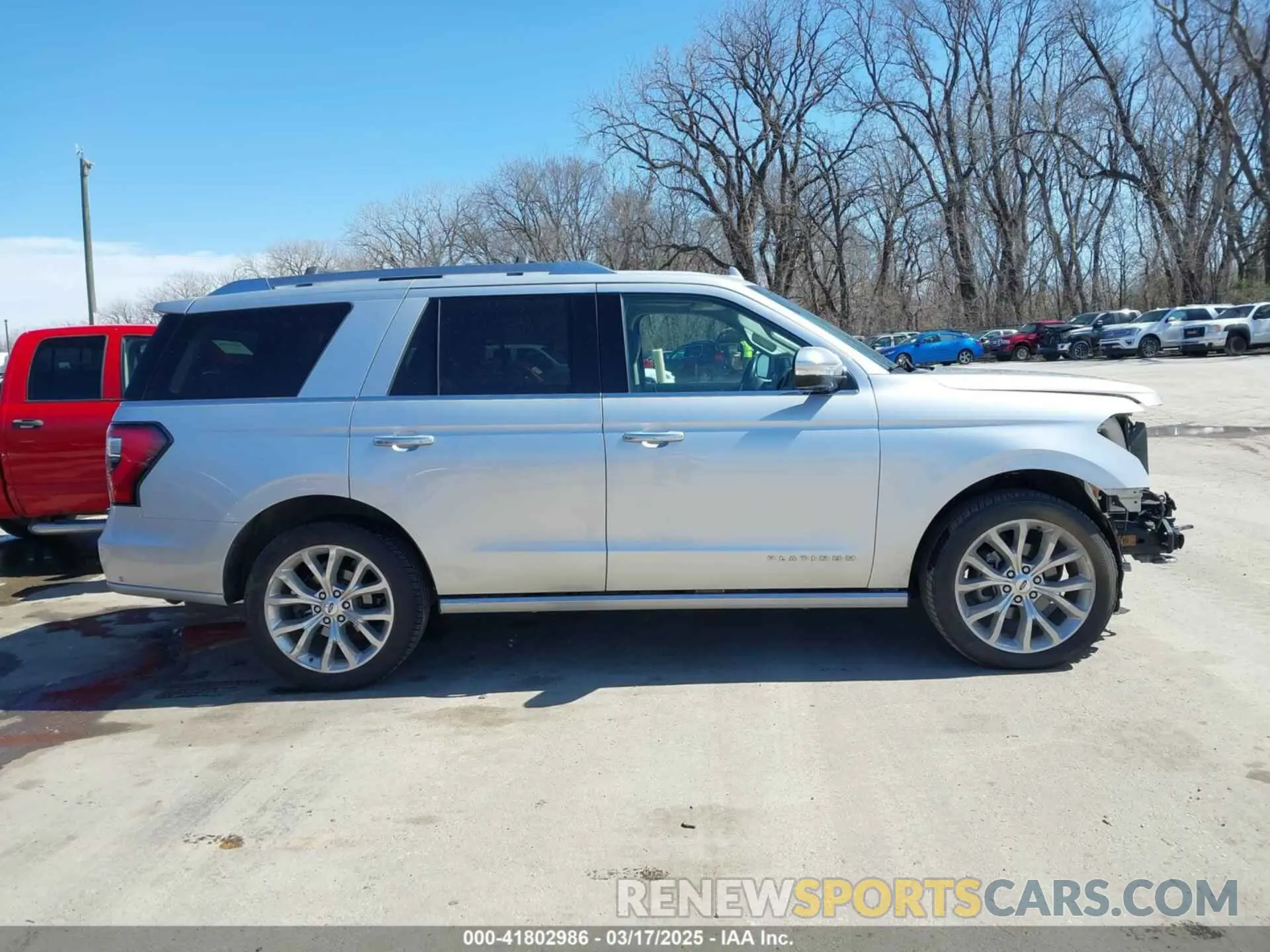 14 Photograph of a damaged car 1FMJU1MT6KEA52494 FORD EXPEDITION 2019