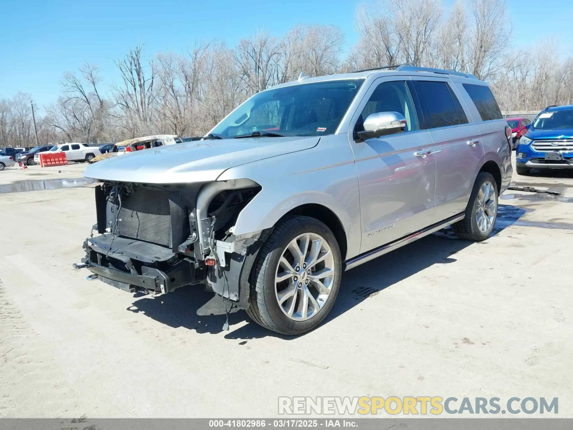 2 Photograph of a damaged car 1FMJU1MT6KEA52494 FORD EXPEDITION 2019