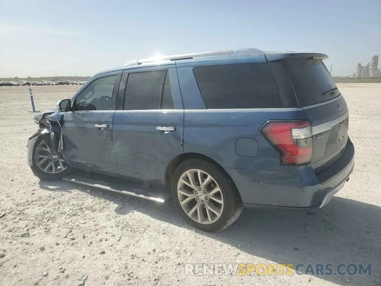 2 Photograph of a damaged car 1FMJU1MT6KEA65195 FORD EXPEDITION 2019