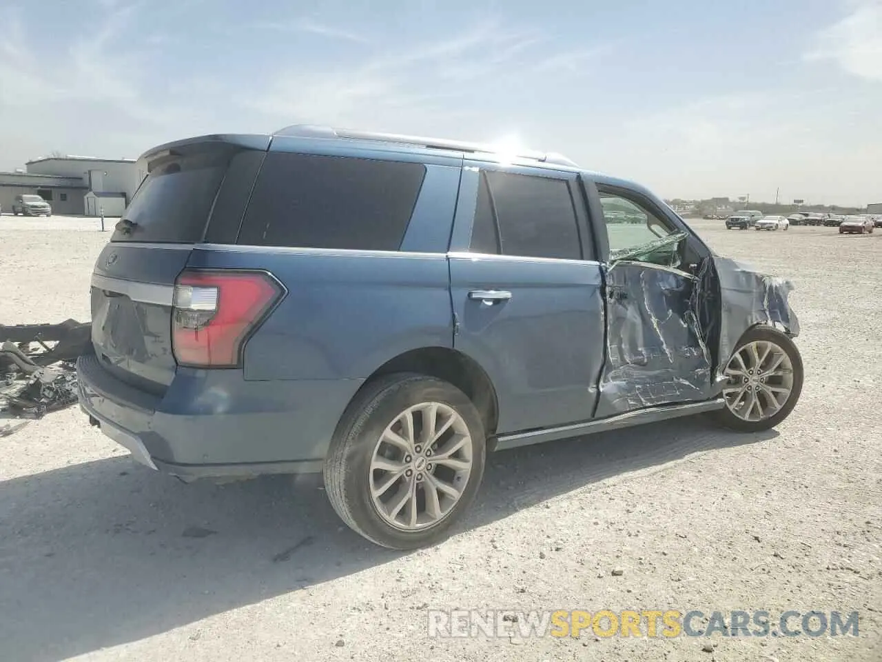 3 Photograph of a damaged car 1FMJU1MT6KEA65195 FORD EXPEDITION 2019