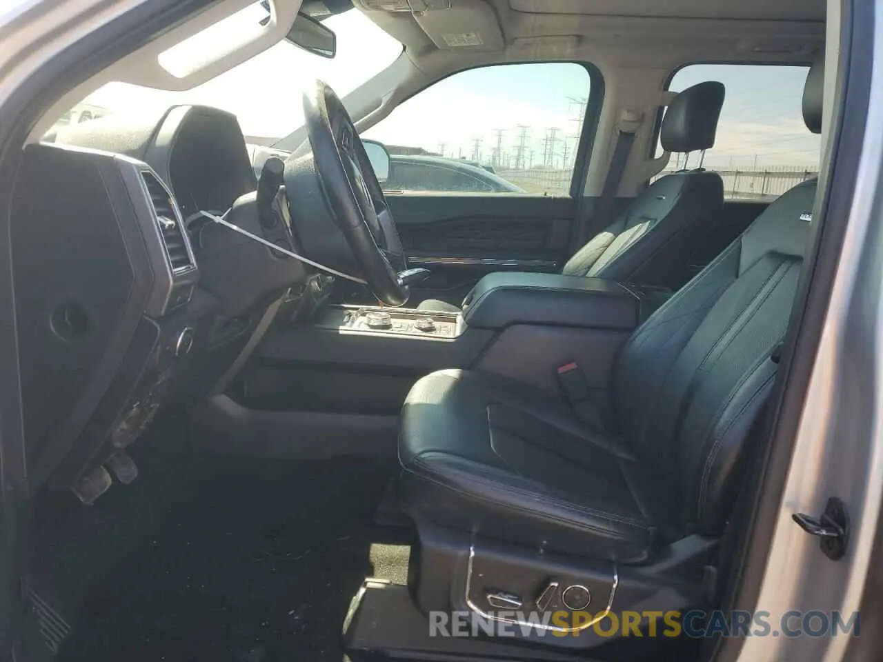 7 Photograph of a damaged car 1FMJU1MT8KEA88753 FORD EXPEDITION 2019
