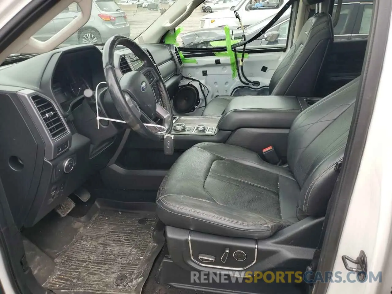 7 Photograph of a damaged car 1FMJU1MTXKEA03220 FORD EXPEDITION 2019