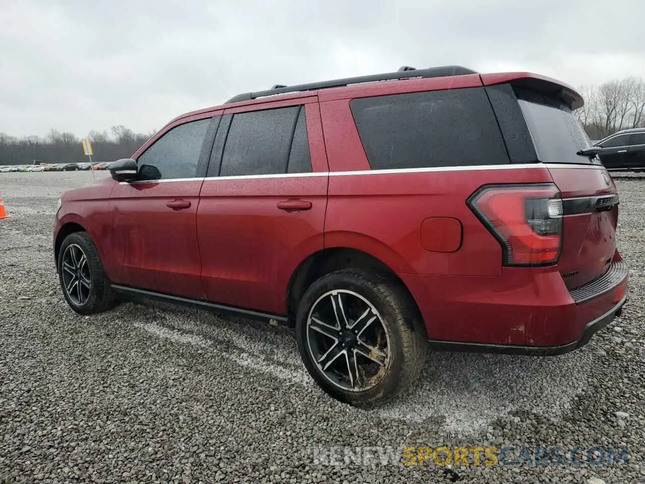 2 Photograph of a damaged car 1FMJU2AT0KEA40626 FORD EXPEDITION 2019