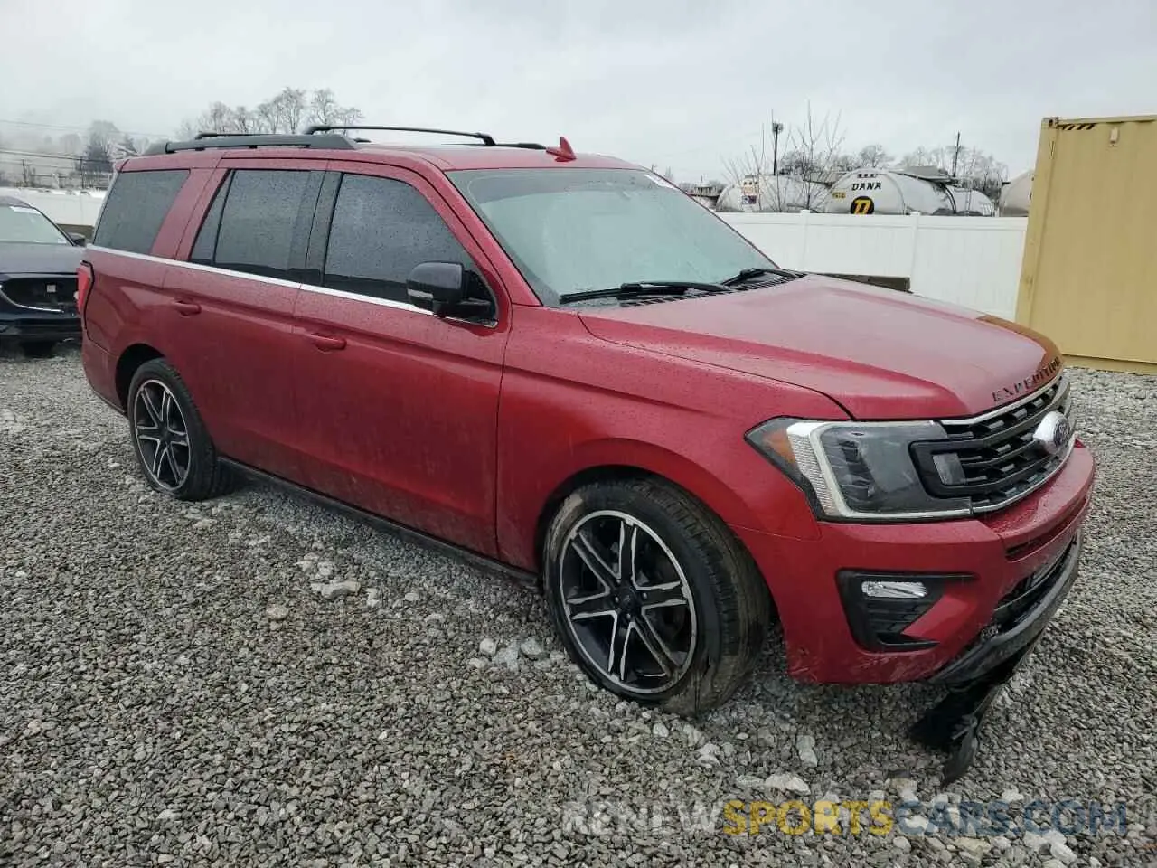 4 Photograph of a damaged car 1FMJU2AT0KEA40626 FORD EXPEDITION 2019