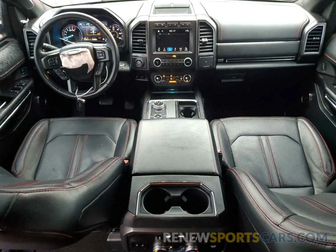 8 Photograph of a damaged car 1FMJU2AT0KEA40626 FORD EXPEDITION 2019