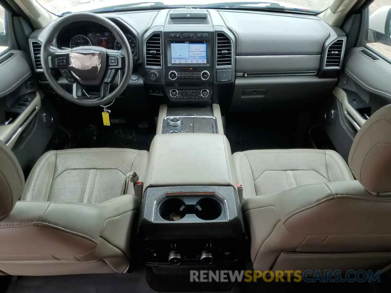 8 Photograph of a damaged car 1FMJU2AT5KEA57762 FORD EXPEDITION 2019