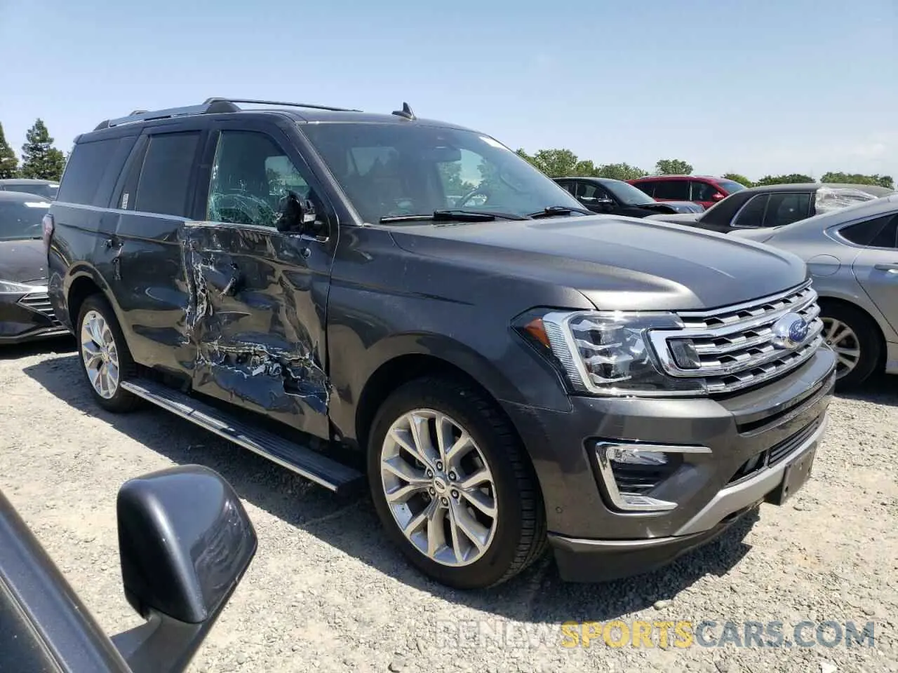 4 Photograph of a damaged car 1FMJU2AT5KEA84024 FORD EXPEDITION 2019