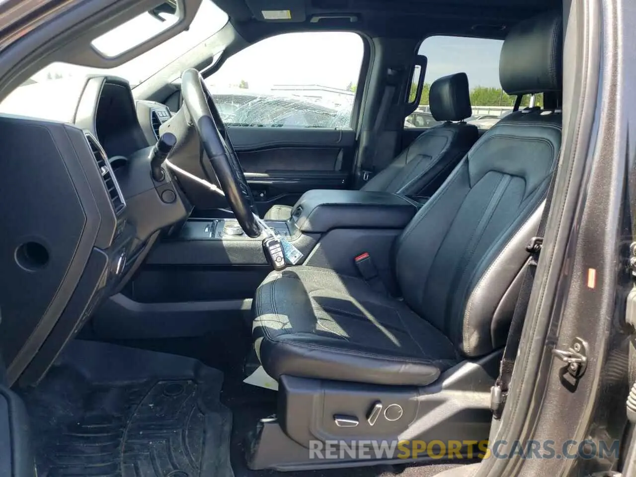 7 Photograph of a damaged car 1FMJU2AT5KEA84024 FORD EXPEDITION 2019