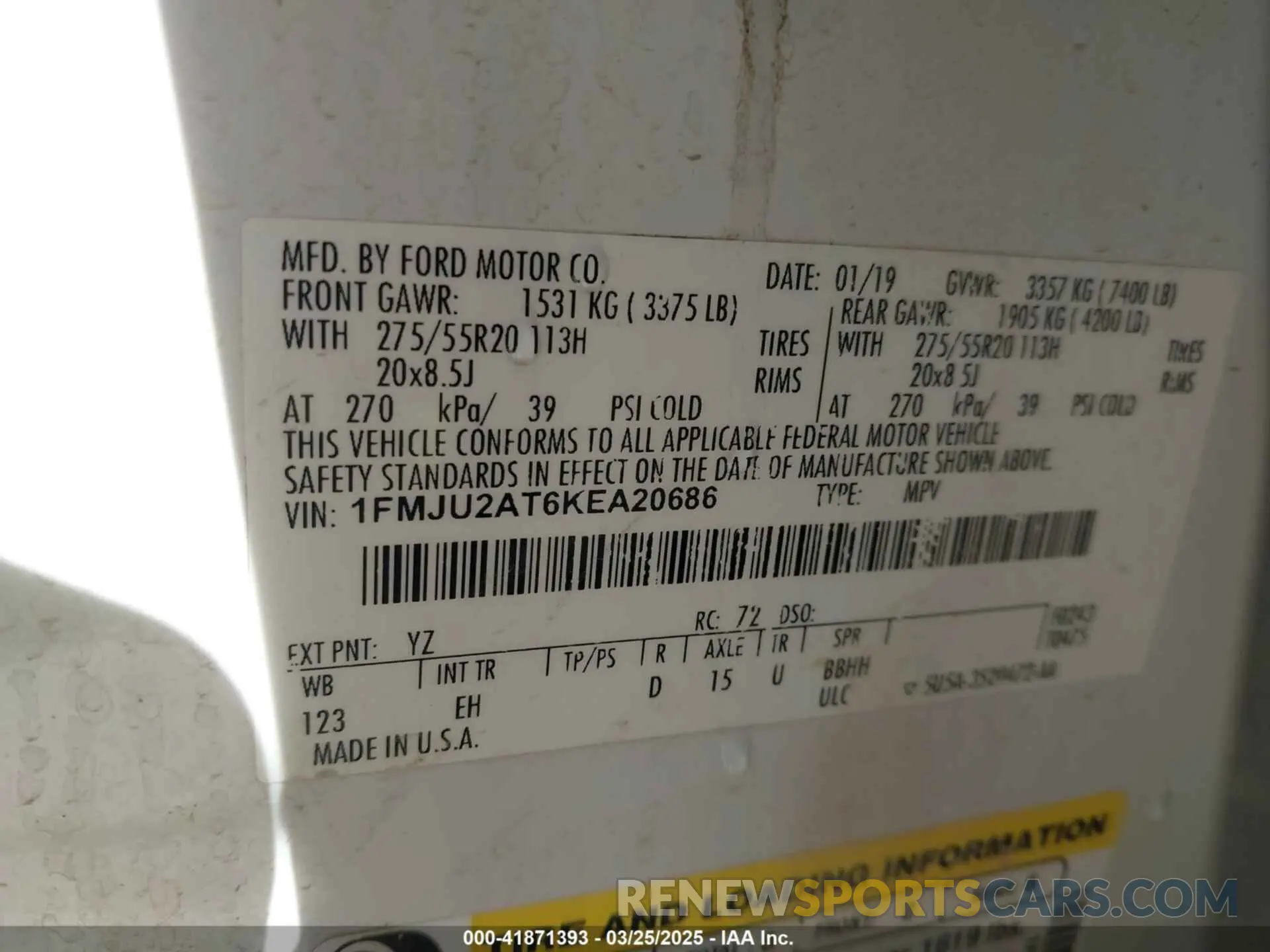 9 Photograph of a damaged car 1FMJU2AT6KEA20686 FORD EXPEDITION 2019