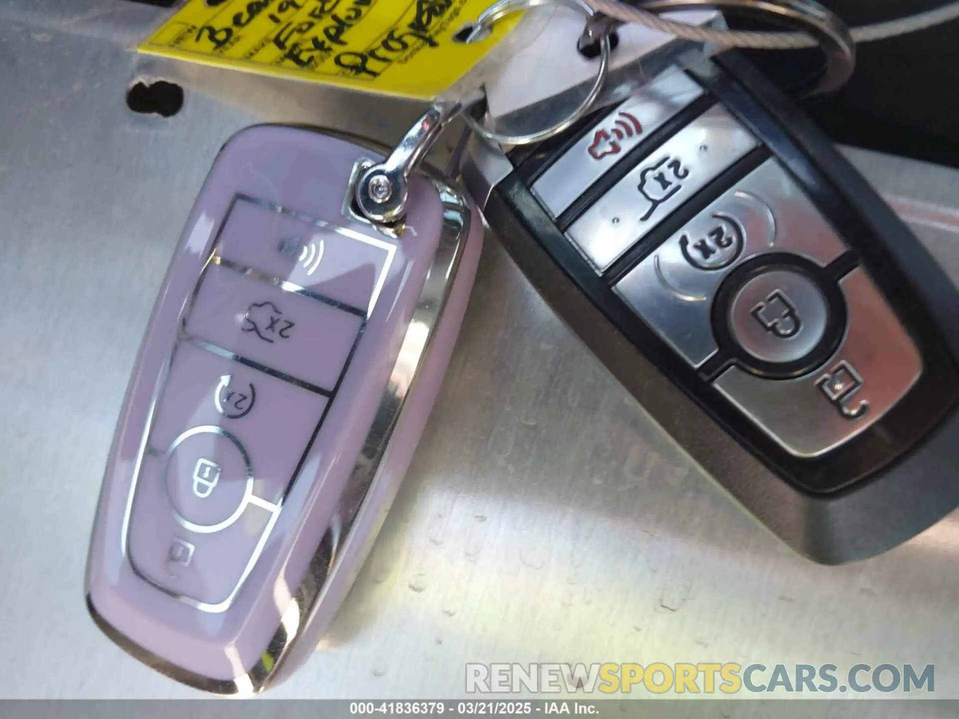 11 Photograph of a damaged car 1FMJU2AT6KEA37892 FORD EXPEDITION 2019