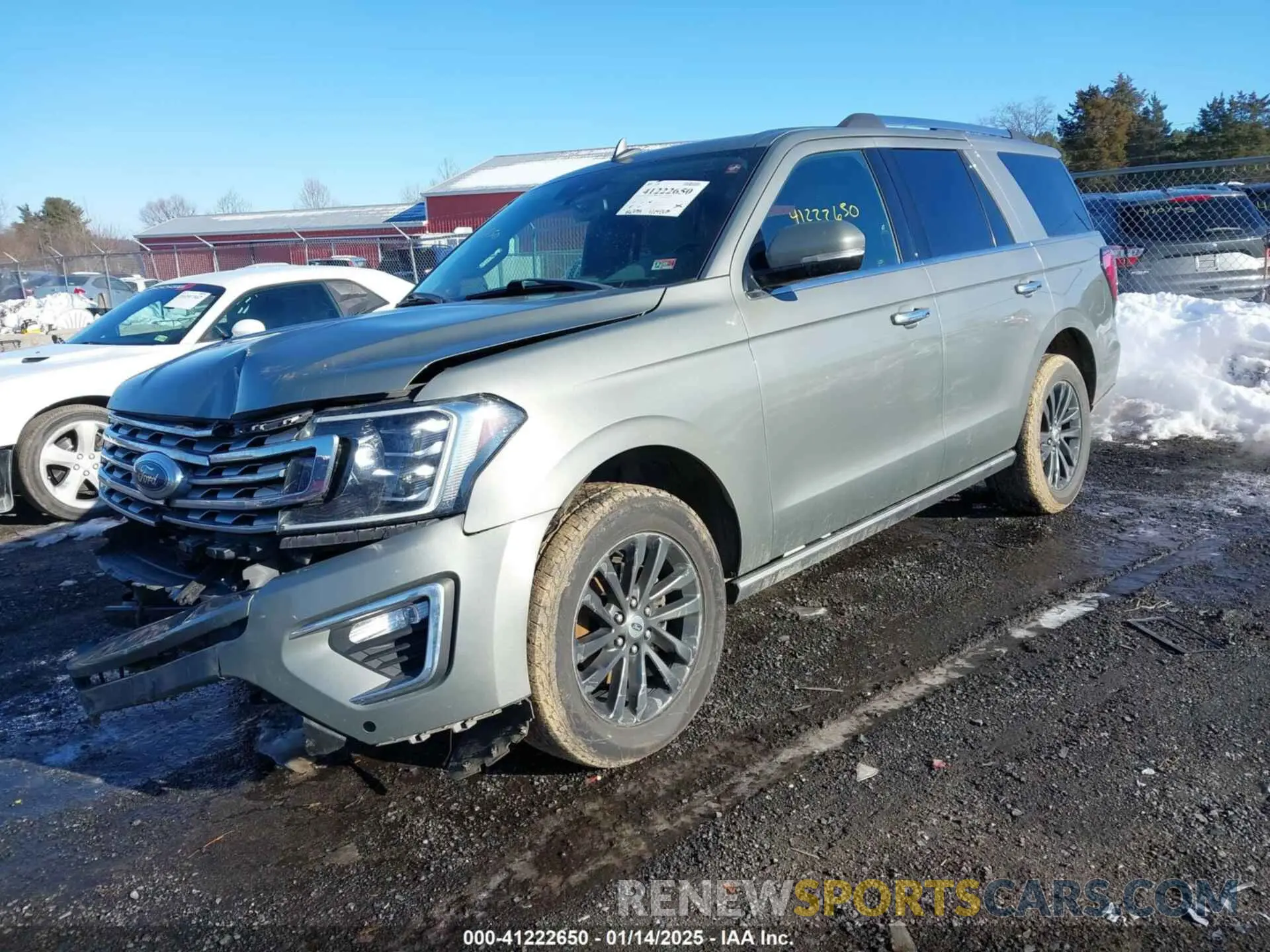 2 Photograph of a damaged car 1FMJU2AT8KEA33195 FORD EXPEDITION 2019