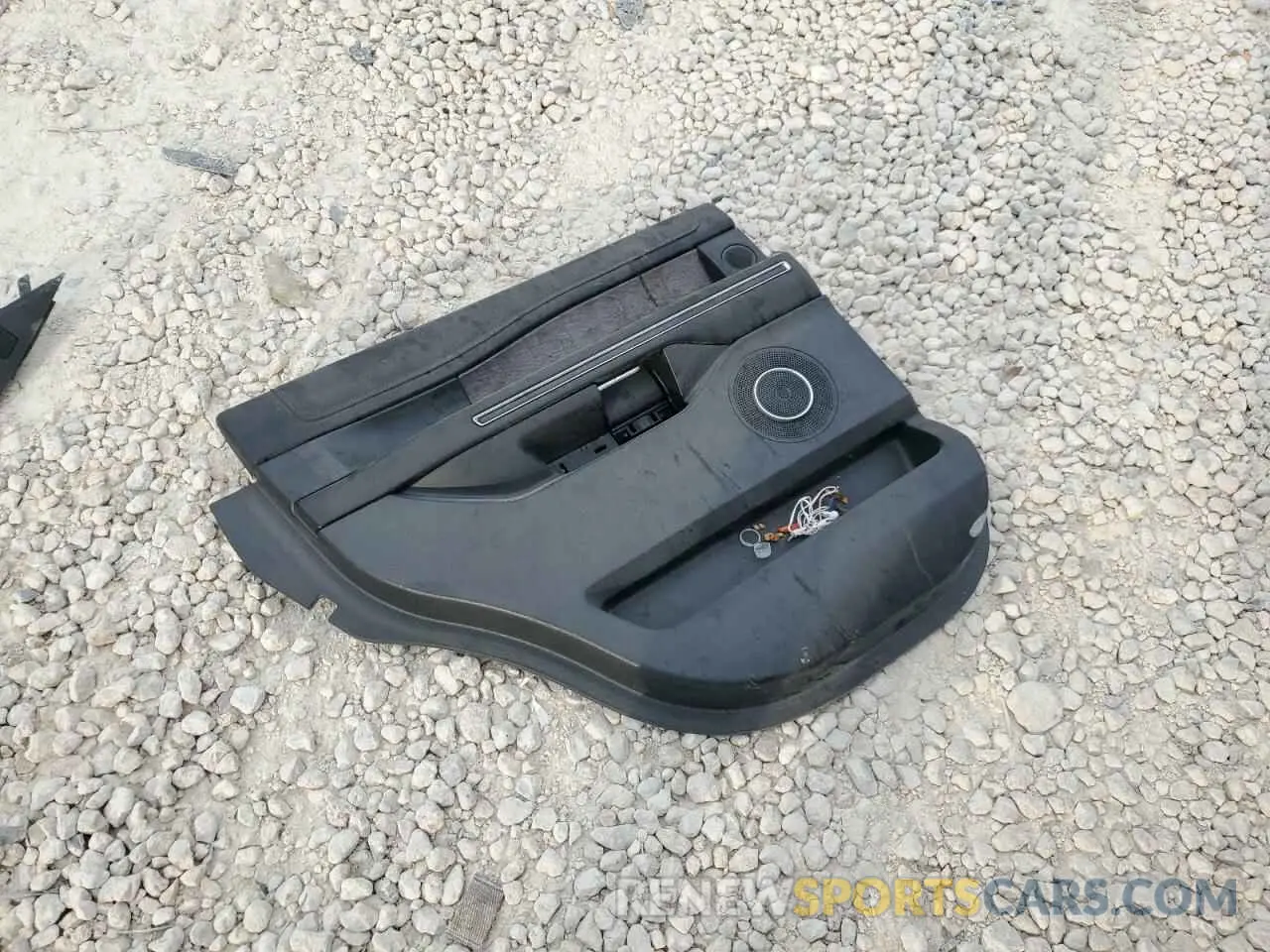 13 Photograph of a damaged car 1FMJU2AT9KEA65962 FORD EXPEDITION 2019