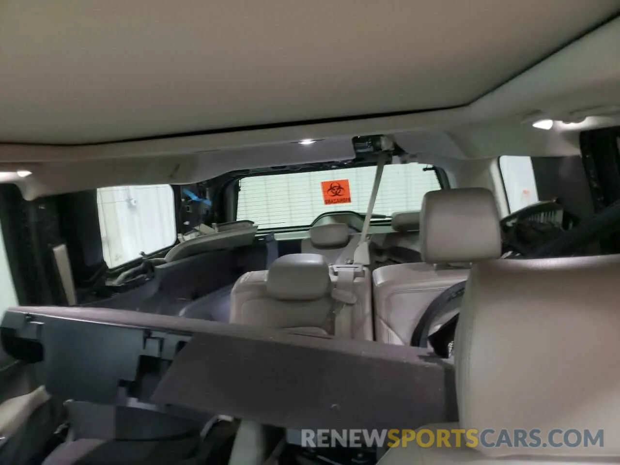 10 Photograph of a damaged car 1FMJU2ATXKEA06578 FORD EXPEDITION 2019