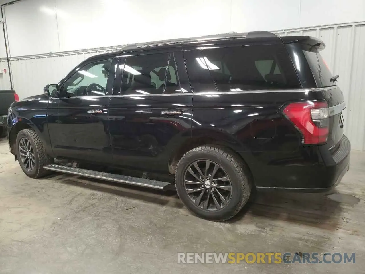 2 Photograph of a damaged car 1FMJU2ATXKEA06578 FORD EXPEDITION 2019