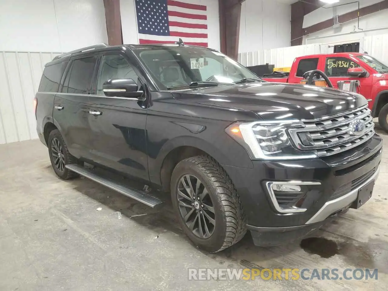 4 Photograph of a damaged car 1FMJU2ATXKEA06578 FORD EXPEDITION 2019