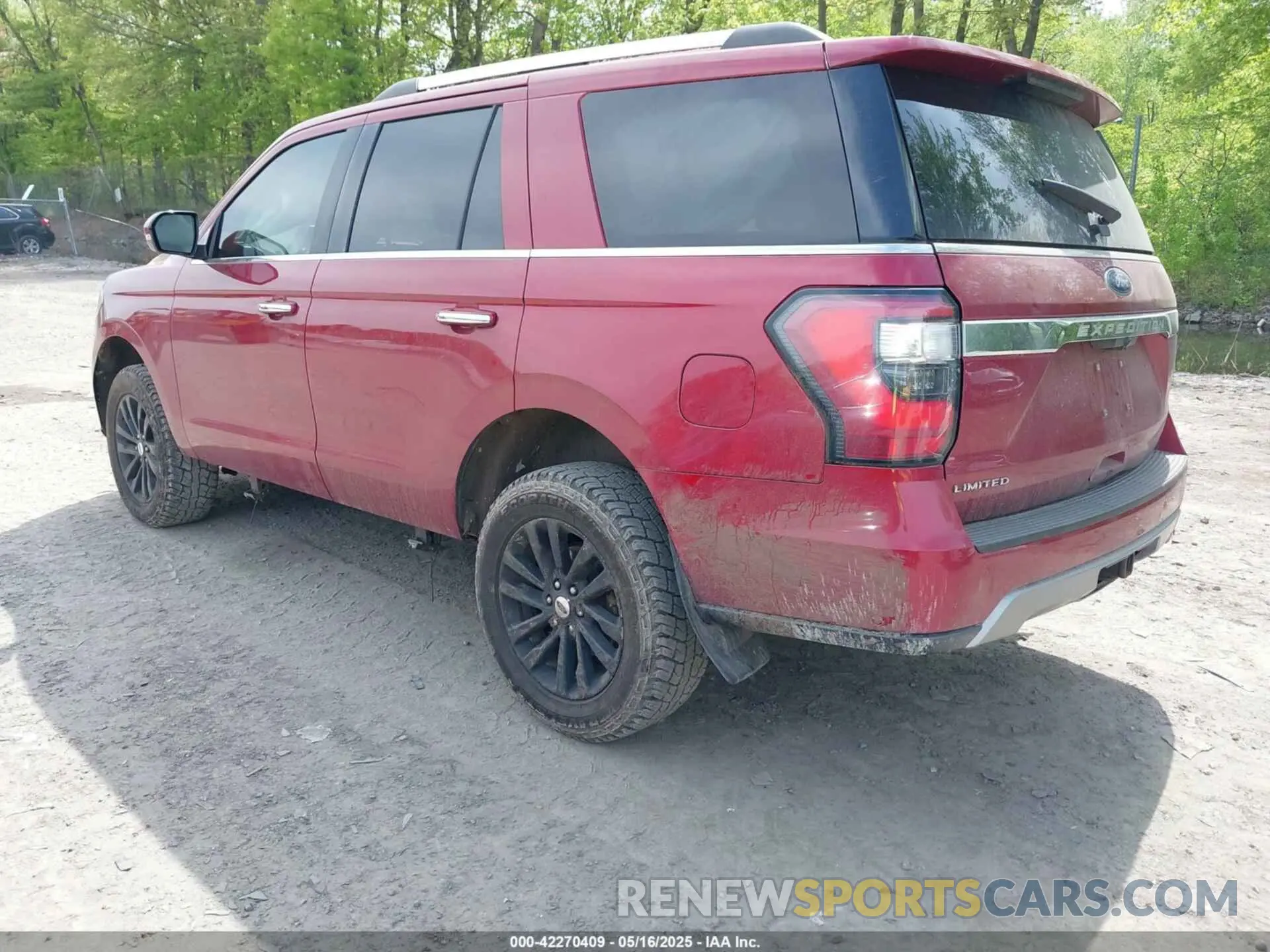 3 Photograph of a damaged car 1FMJU2ATXKEA86478 FORD EXPEDITION 2019