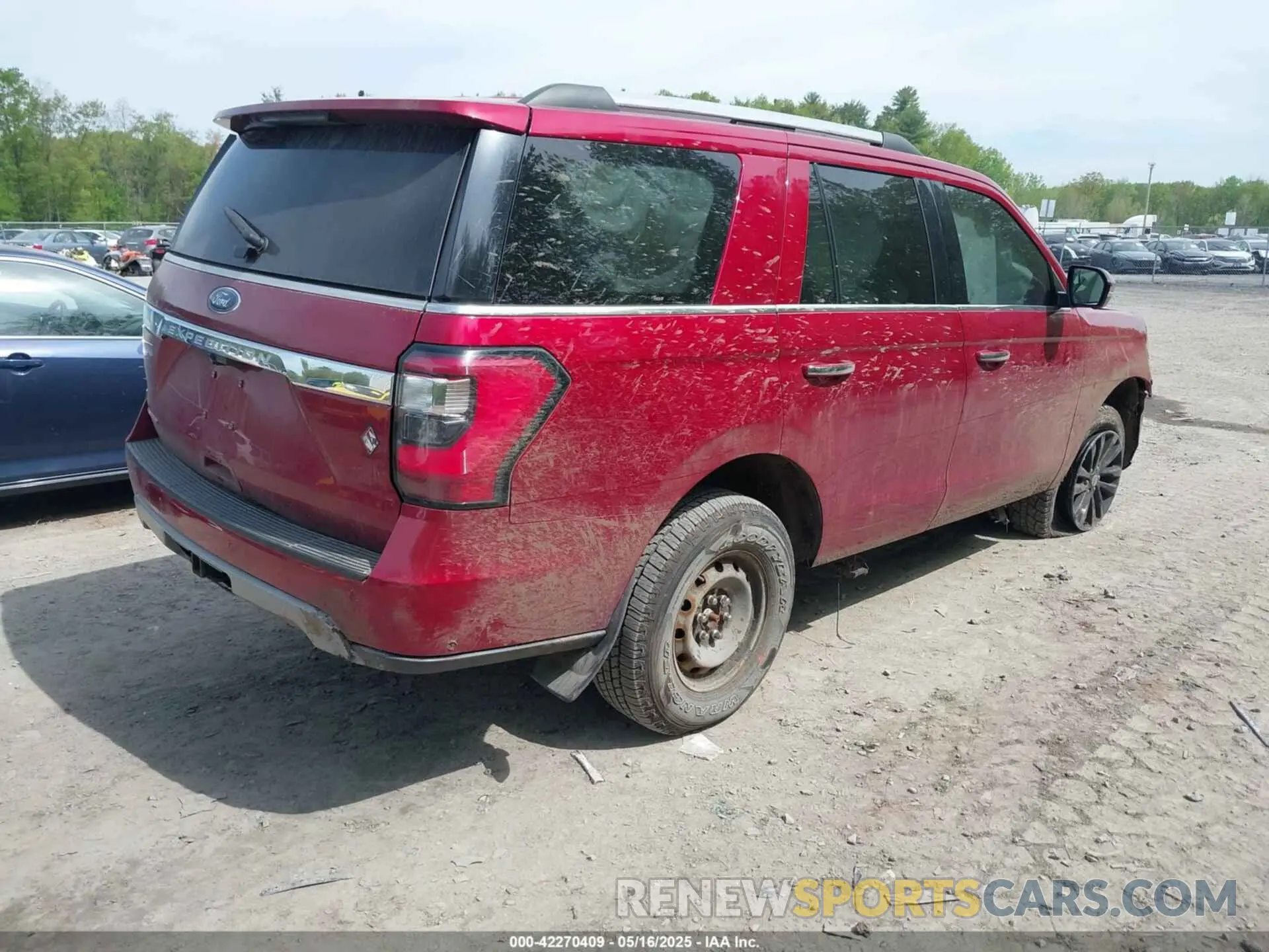 4 Photograph of a damaged car 1FMJU2ATXKEA86478 FORD EXPEDITION 2019