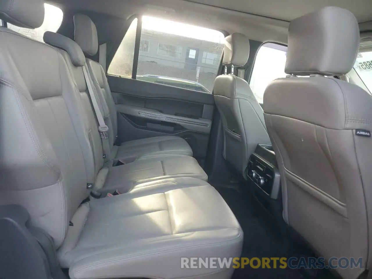 11 Photograph of a damaged car 1FMJK1JT4LEA25015 FORD EXPEDITION 2020