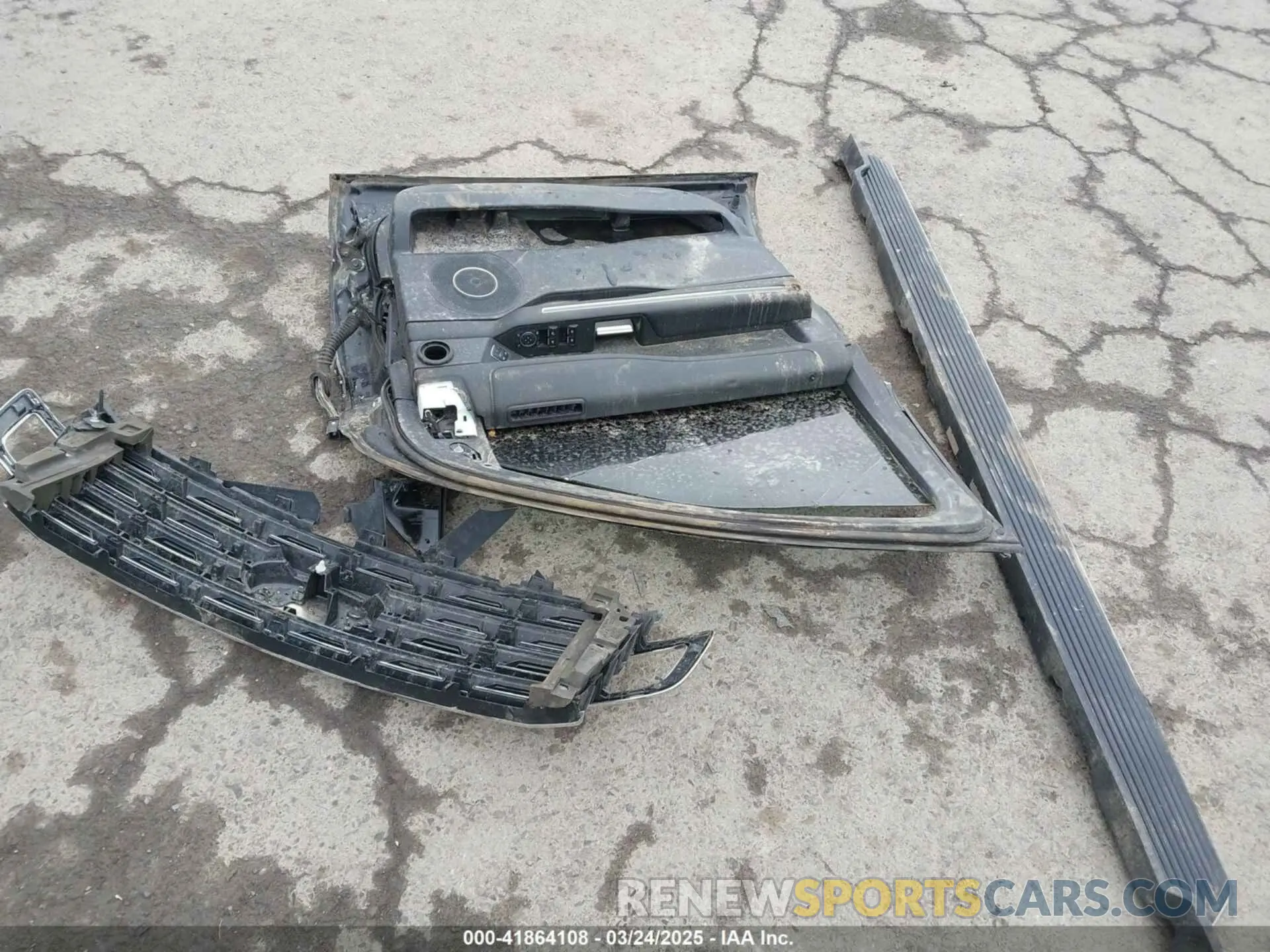 12 Photograph of a damaged car 1FMJK1JT6LEA04795 FORD EXPEDITION 2020