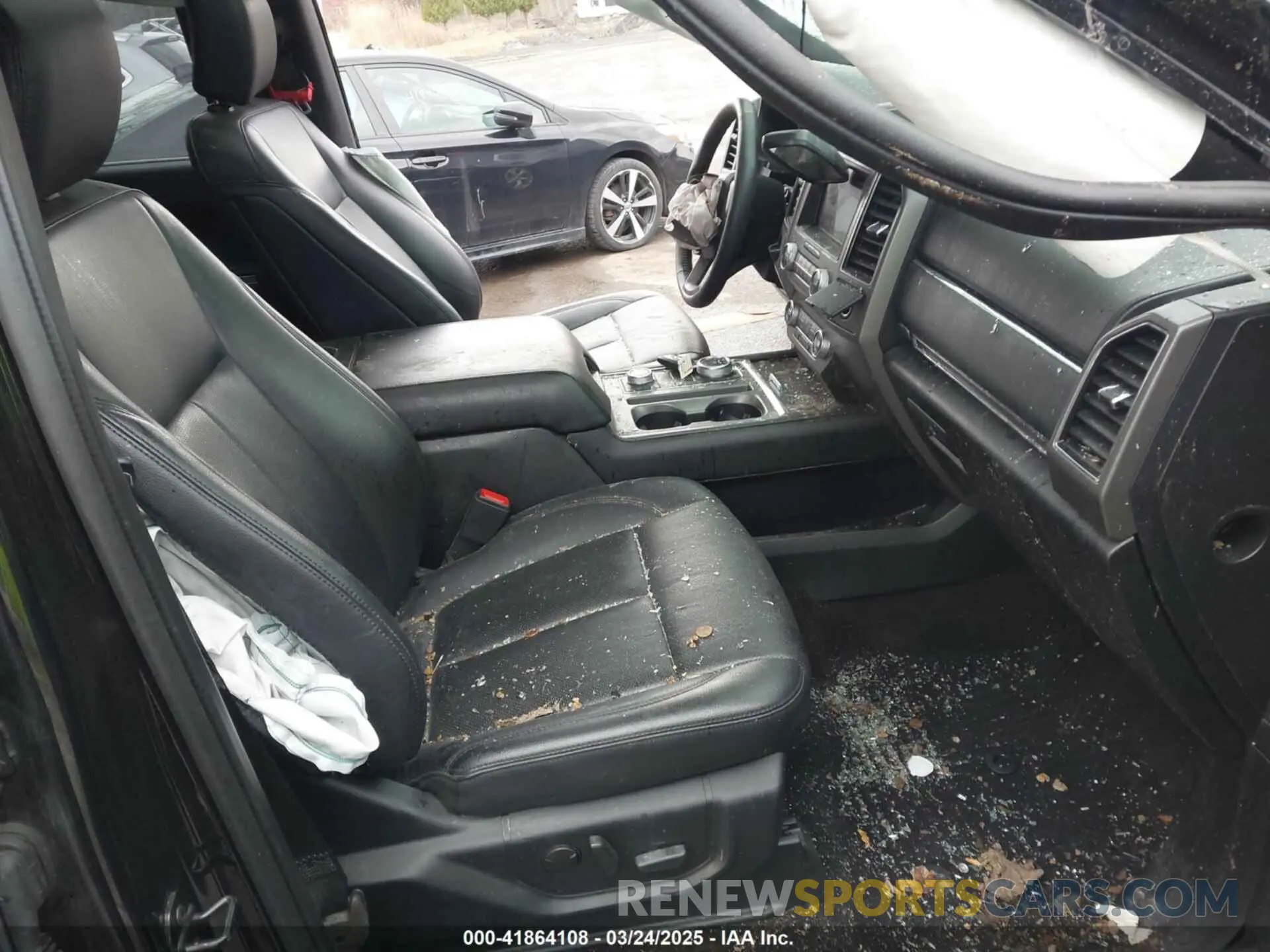 5 Photograph of a damaged car 1FMJK1JT6LEA04795 FORD EXPEDITION 2020