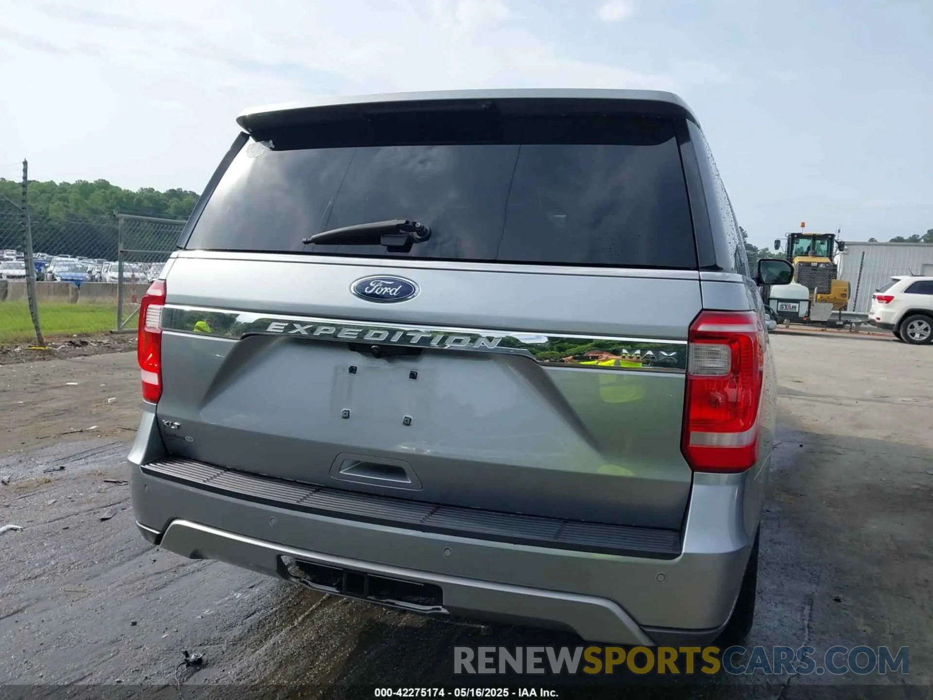 16 Photograph of a damaged car 1FMJK1JT9LEA68300 FORD EXPEDITION 2020