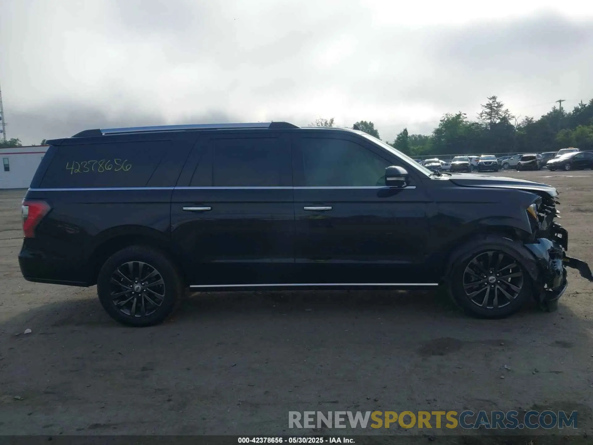 13 Photograph of a damaged car 1FMJK1KT5LEA11817 FORD EXPEDITION 2020