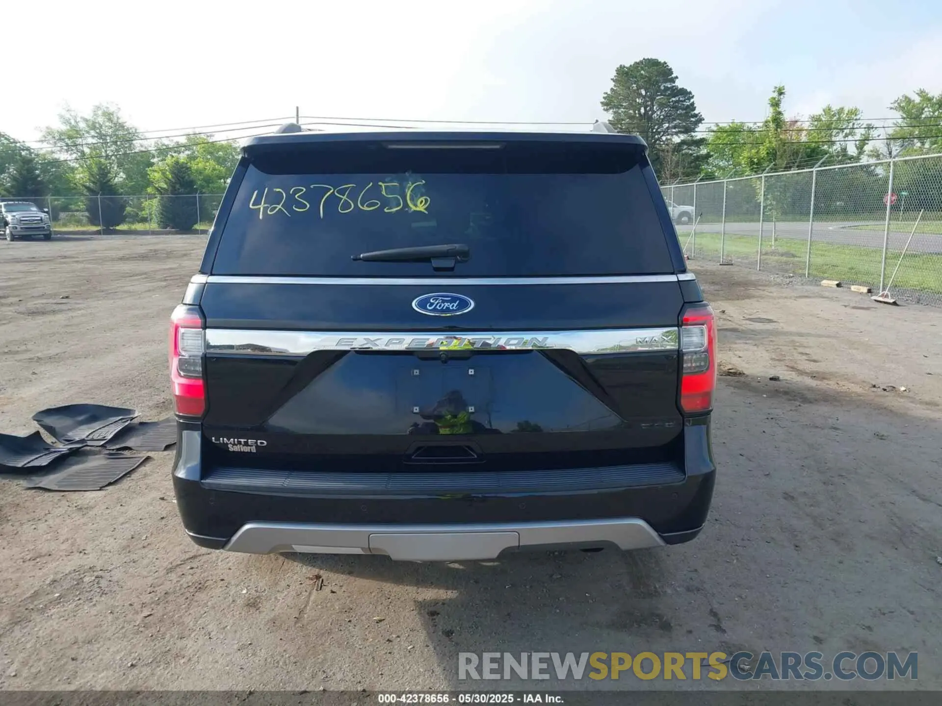 16 Photograph of a damaged car 1FMJK1KT5LEA11817 FORD EXPEDITION 2020
