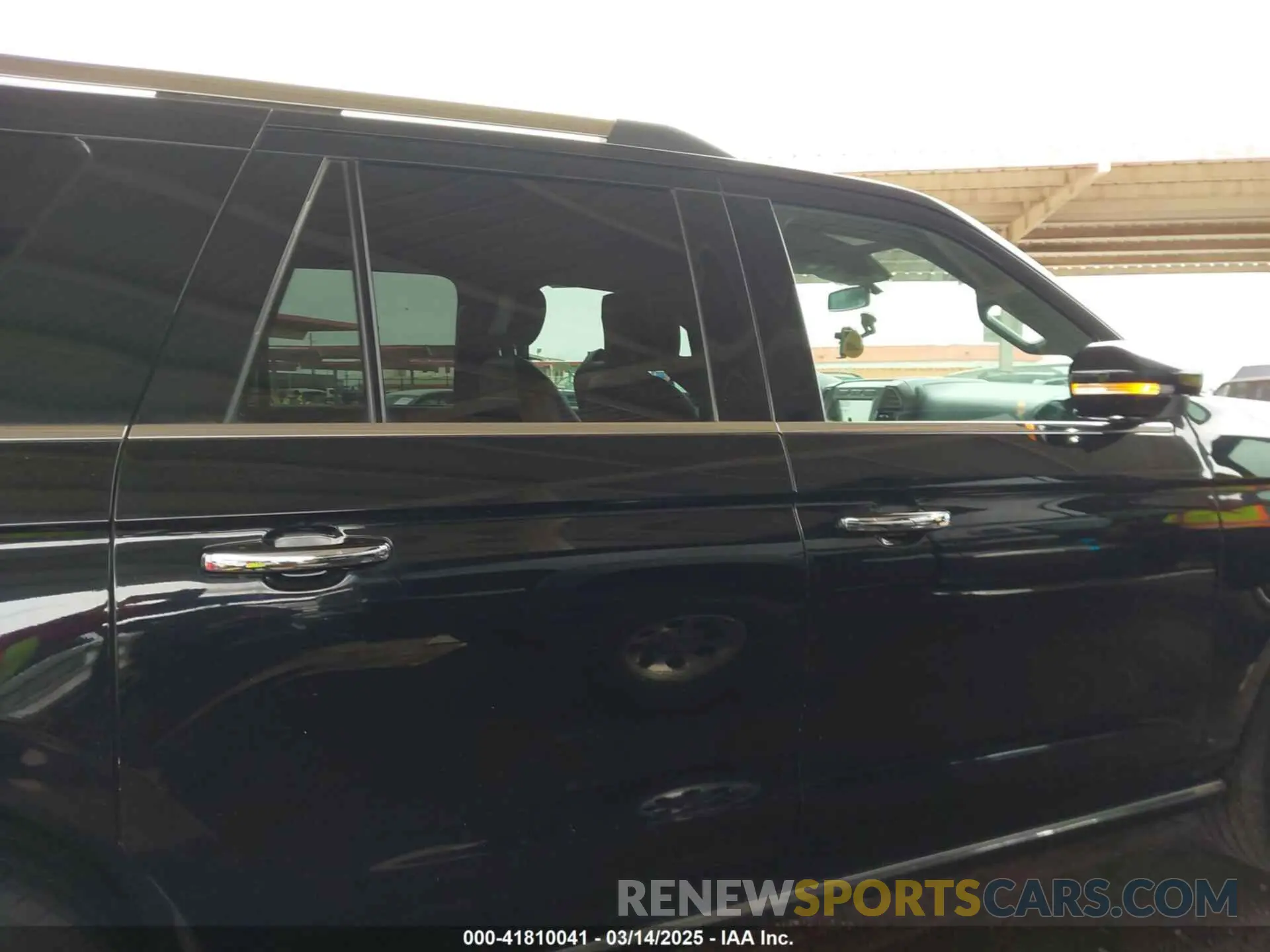 12 Photograph of a damaged car 1FMJK1KT7LEA39196 FORD EXPEDITION 2020