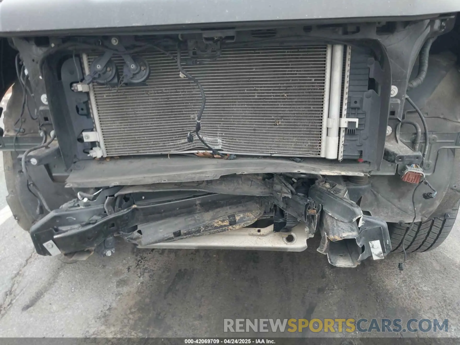 6 Photograph of a damaged car 1FMJK1KT8LEA11679 FORD EXPEDITION 2020