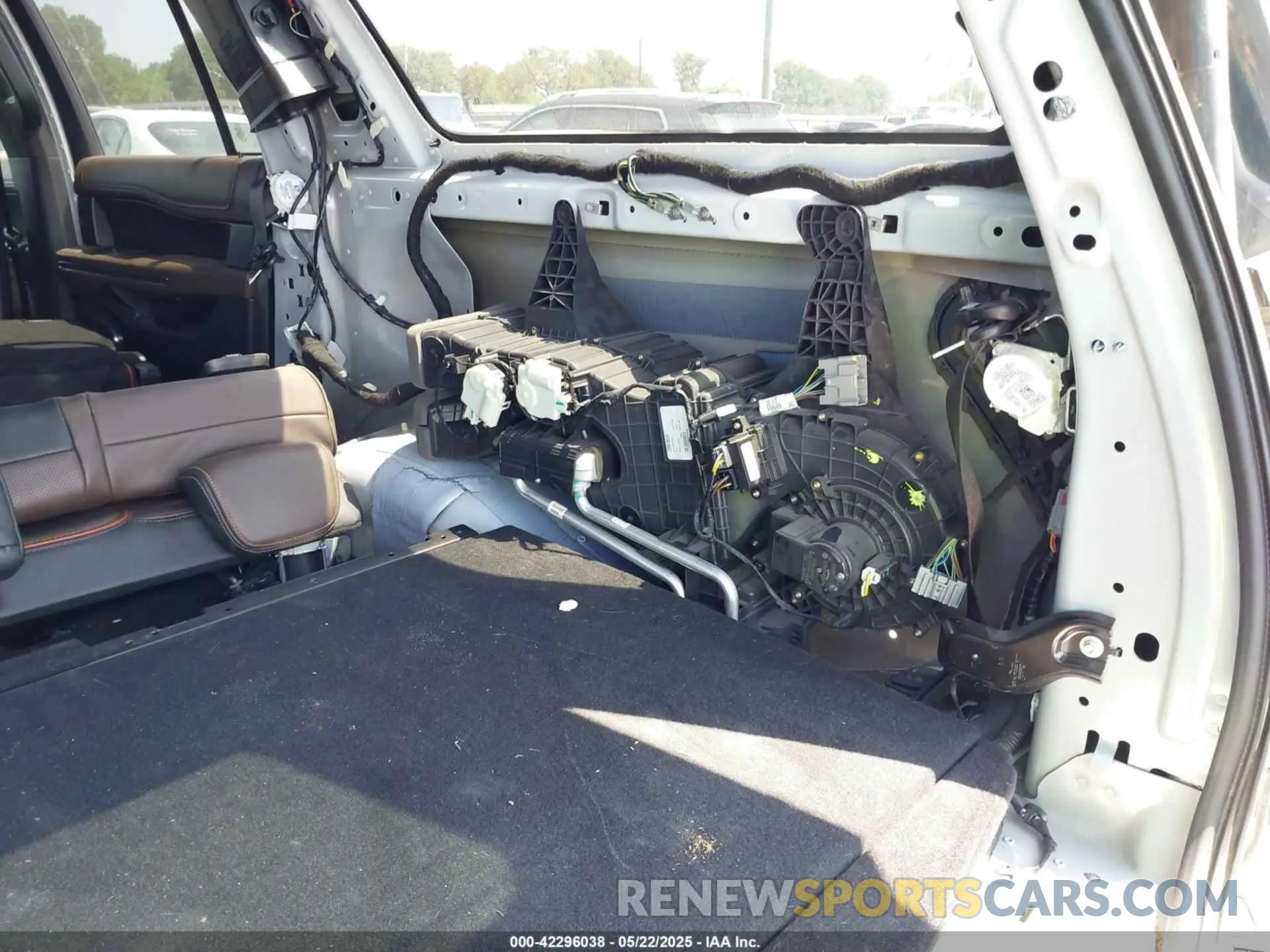 21 Photograph of a damaged car 1FMJK1NT5LEA43954 FORD EXPEDITION 2020