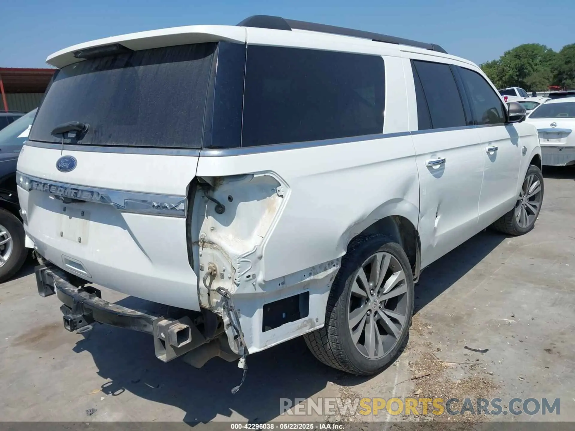 4 Photograph of a damaged car 1FMJK1NT5LEA43954 FORD EXPEDITION 2020
