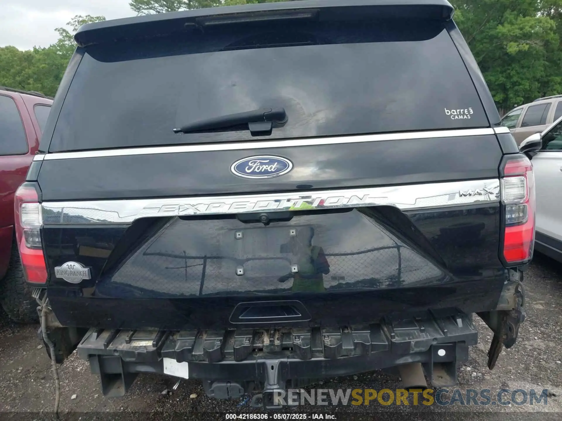 17 Photograph of a damaged car 1FMJK1PT7LEA25100 FORD EXPEDITION 2020