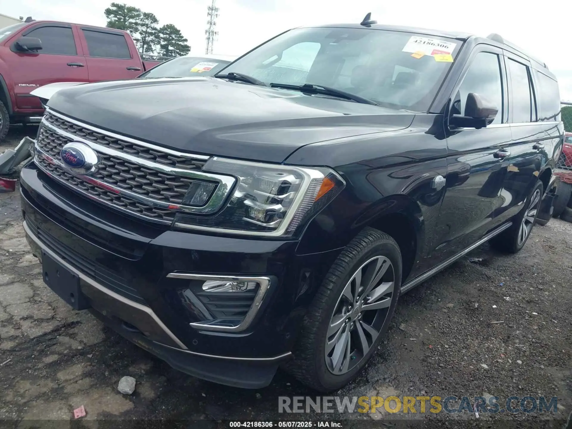2 Photograph of a damaged car 1FMJK1PT7LEA25100 FORD EXPEDITION 2020