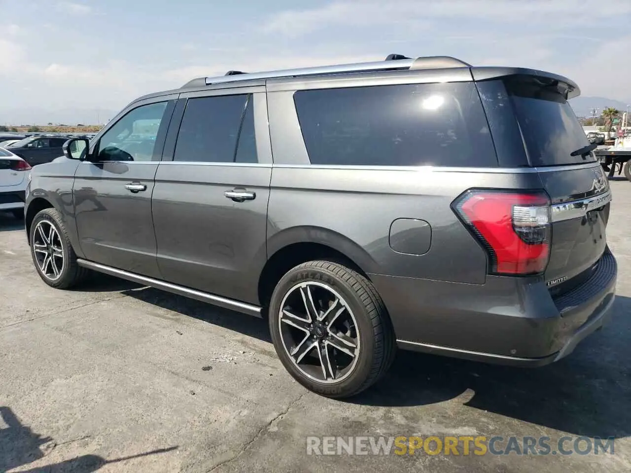 2 Photograph of a damaged car 1FMJK2AT1LEA52226 FORD EXPEDITION 2020