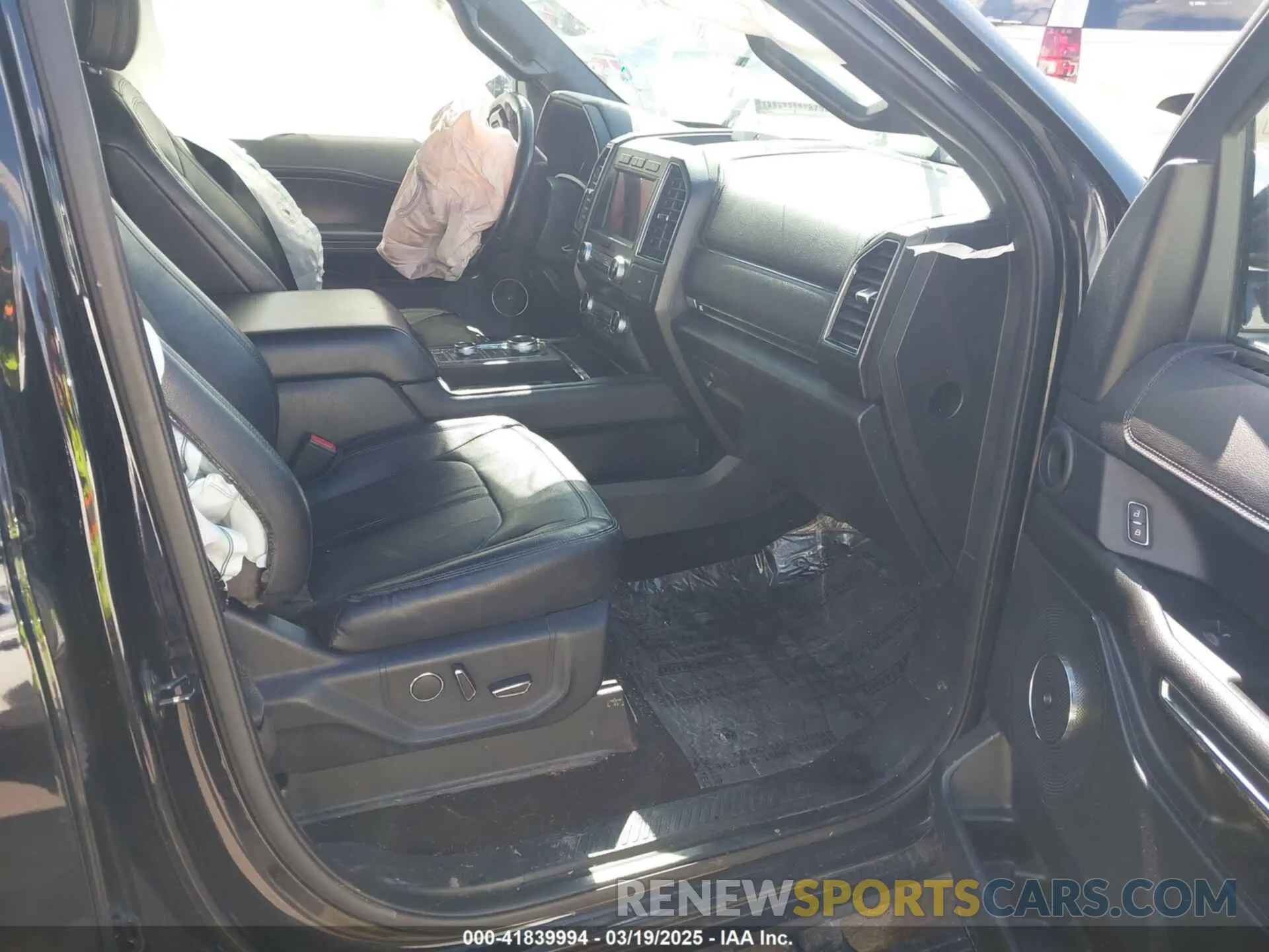 5 Photograph of a damaged car 1FMJK2AT4LEA48185 FORD EXPEDITION 2020