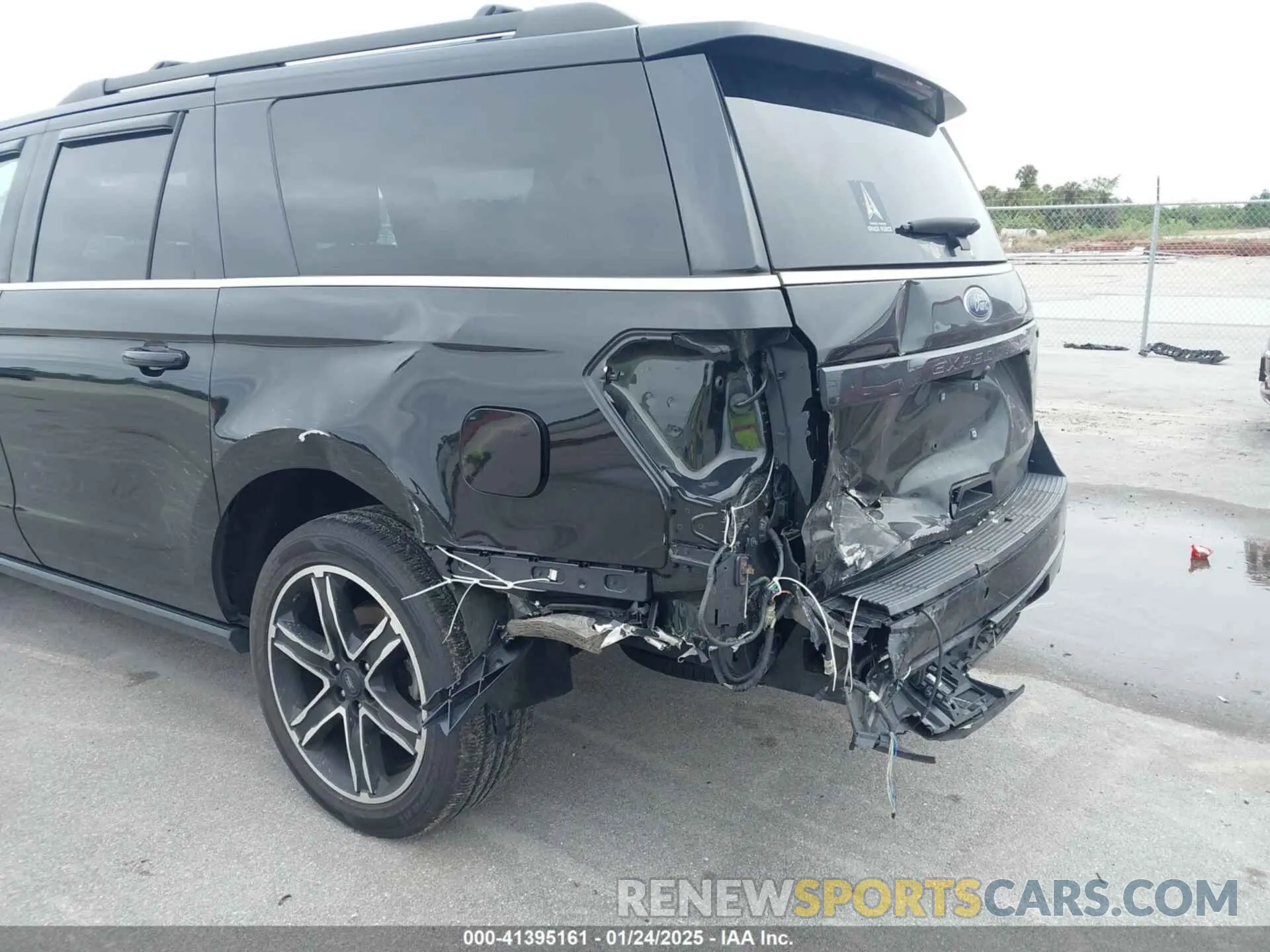 6 Photograph of a damaged car 1FMJK2AT9LEA05493 FORD EXPEDITION 2020