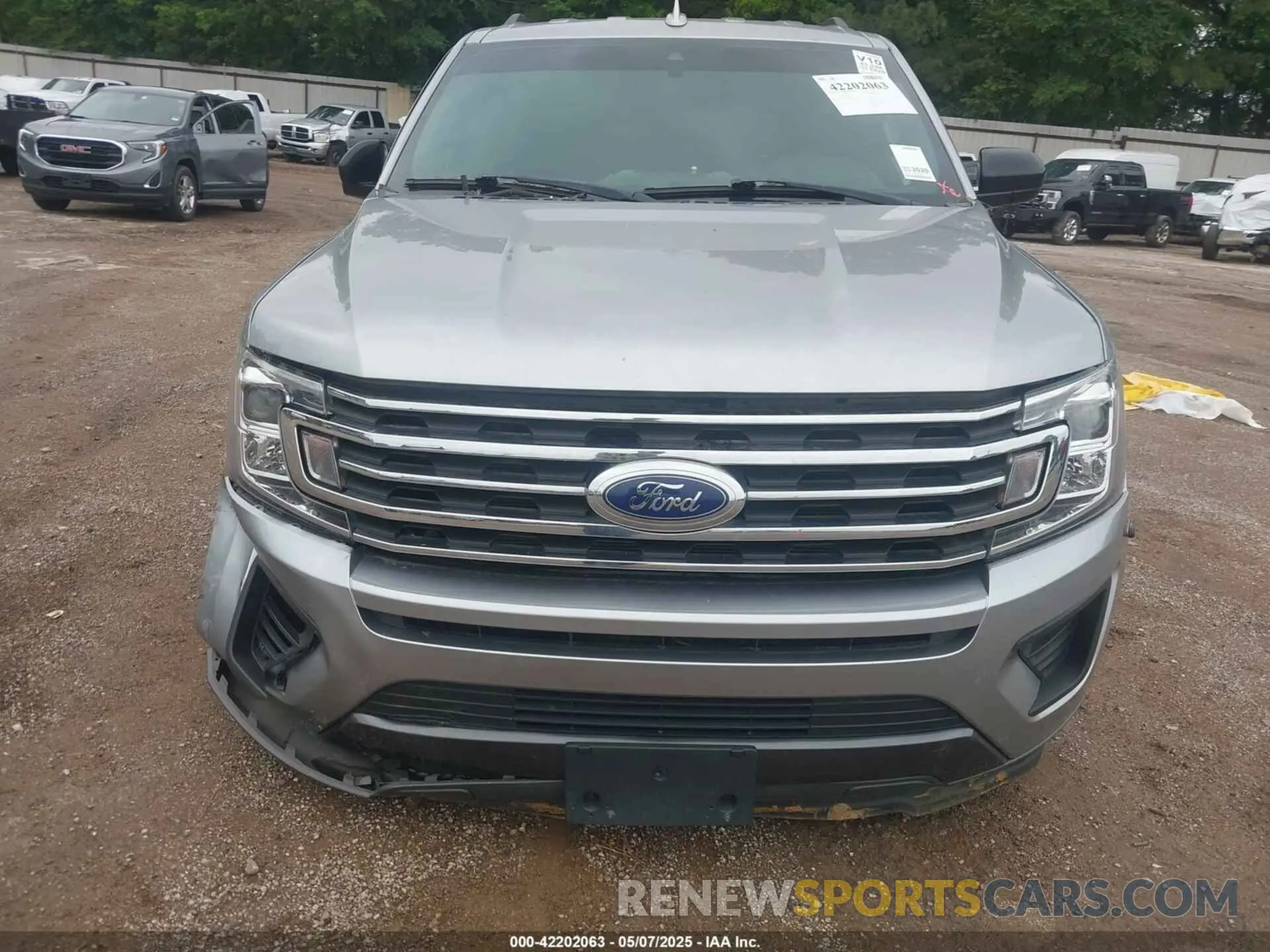 12 Photograph of a damaged car 1FMJU1FT8LEA72065 FORD EXPEDITION 2020