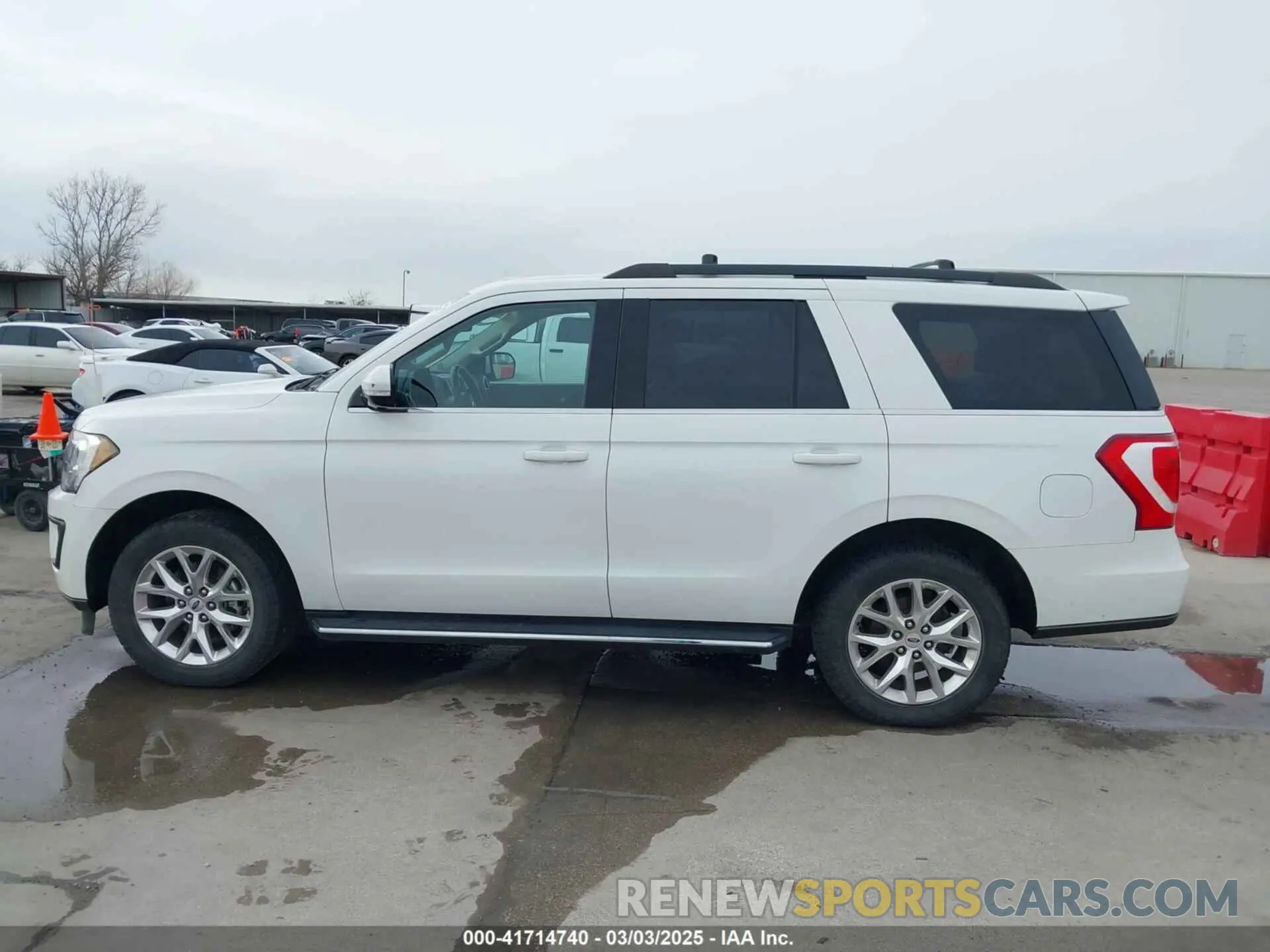 14 Photograph of a damaged car 1FMJU1HT0LEA80741 FORD EXPEDITION 2020