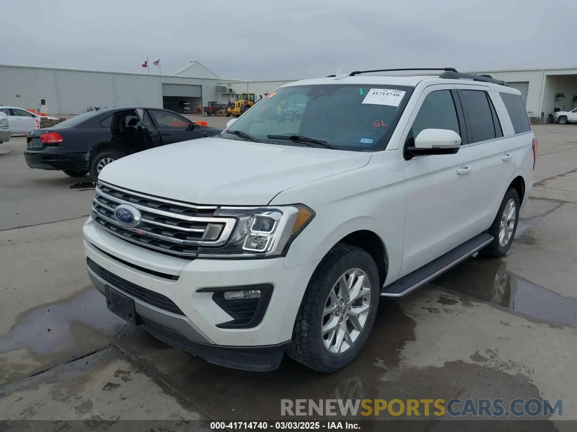 2 Photograph of a damaged car 1FMJU1HT0LEA80741 FORD EXPEDITION 2020