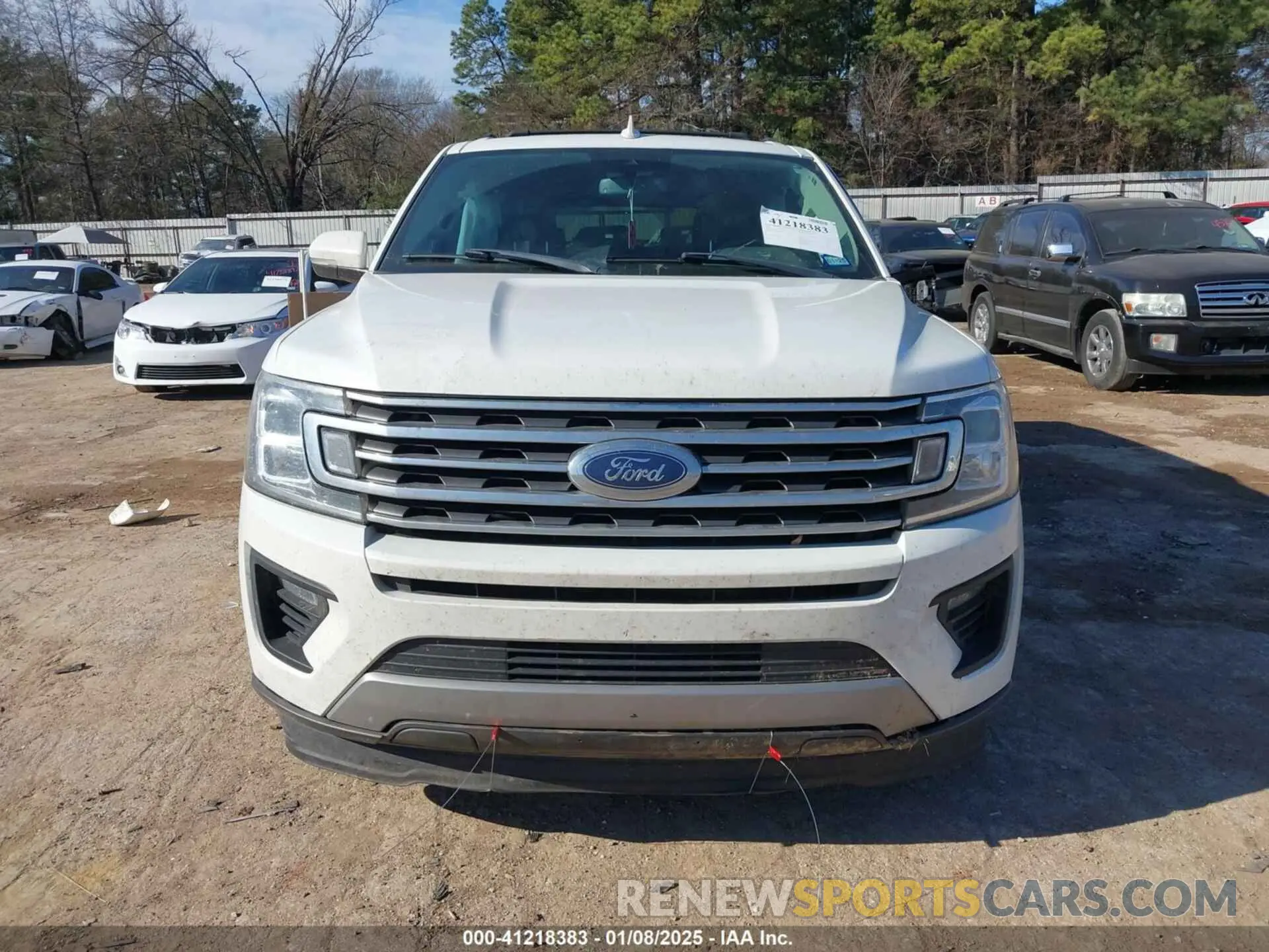 13 Photograph of a damaged car 1FMJU1HT6LEA24349 FORD EXPEDITION 2020