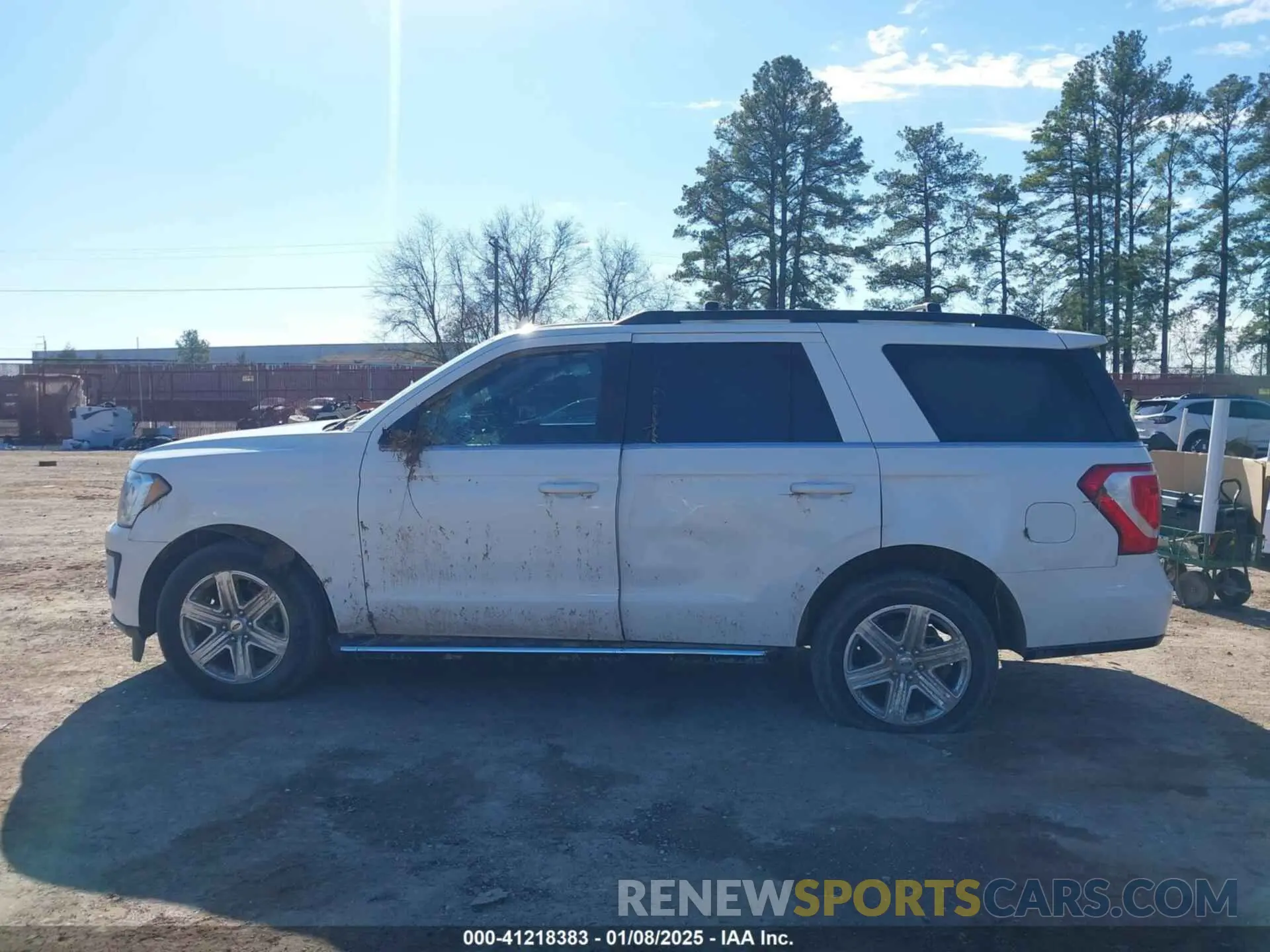 15 Photograph of a damaged car 1FMJU1HT6LEA24349 FORD EXPEDITION 2020