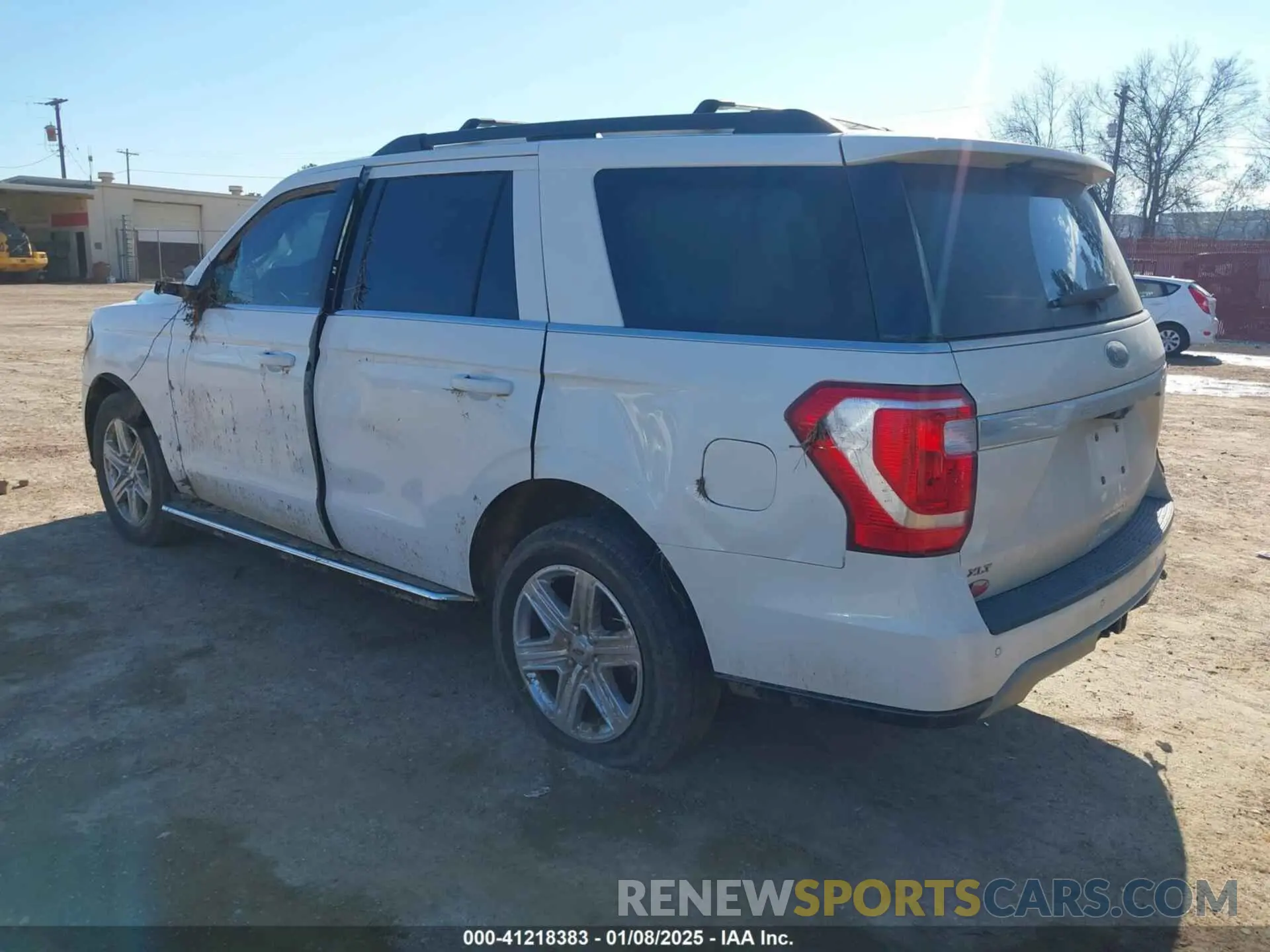 3 Photograph of a damaged car 1FMJU1HT6LEA24349 FORD EXPEDITION 2020