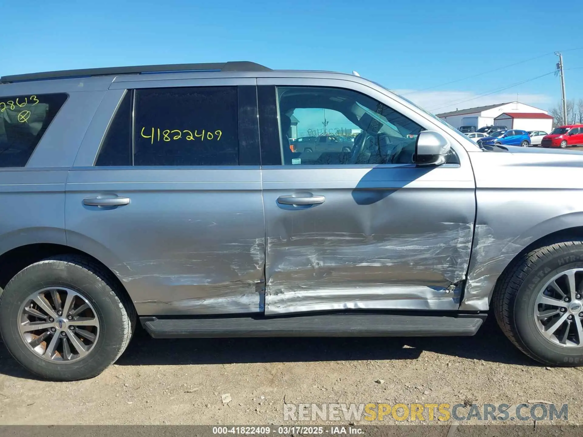 12 Photograph of a damaged car 1FMJU1HT6LEA28613 FORD EXPEDITION 2020