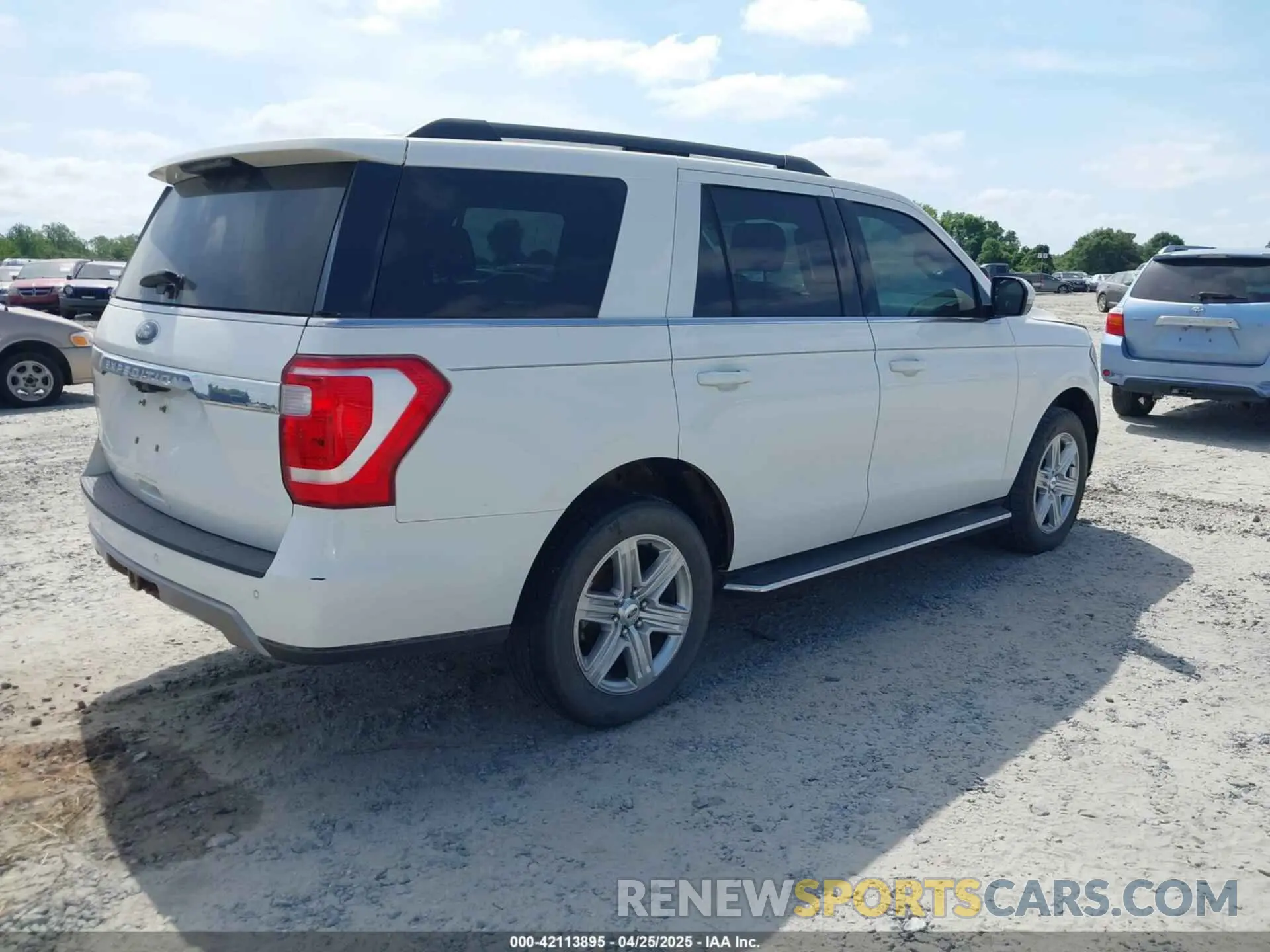 4 Photograph of a damaged car 1FMJU1HT6LEA45346 FORD EXPEDITION 2020