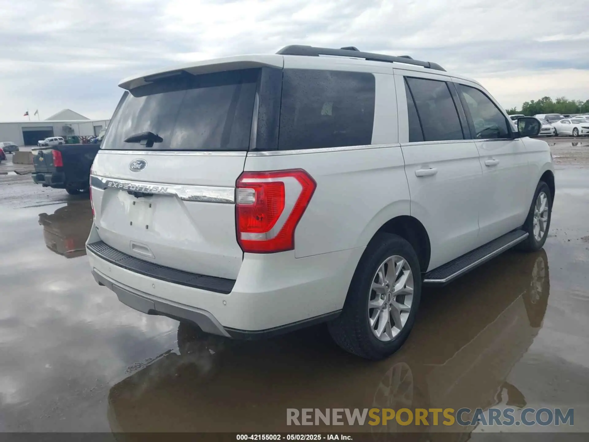 4 Photograph of a damaged car 1FMJU1HT7LEA80672 FORD EXPEDITION 2020