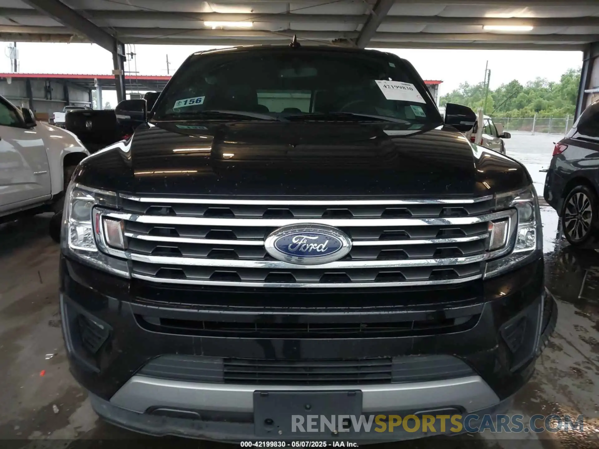 12 Photograph of a damaged car 1FMJU1HTXLEA13726 FORD EXPEDITION 2020