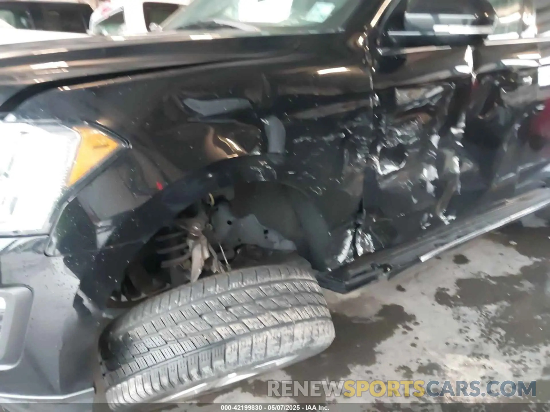6 Photograph of a damaged car 1FMJU1HTXLEA13726 FORD EXPEDITION 2020